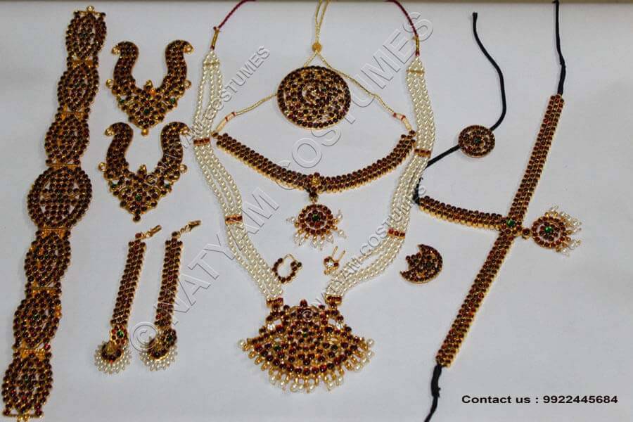 Bhartnatyam jewellery set 1