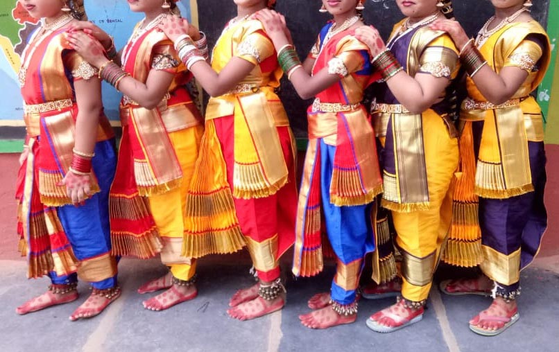 Kuchipudi dress group