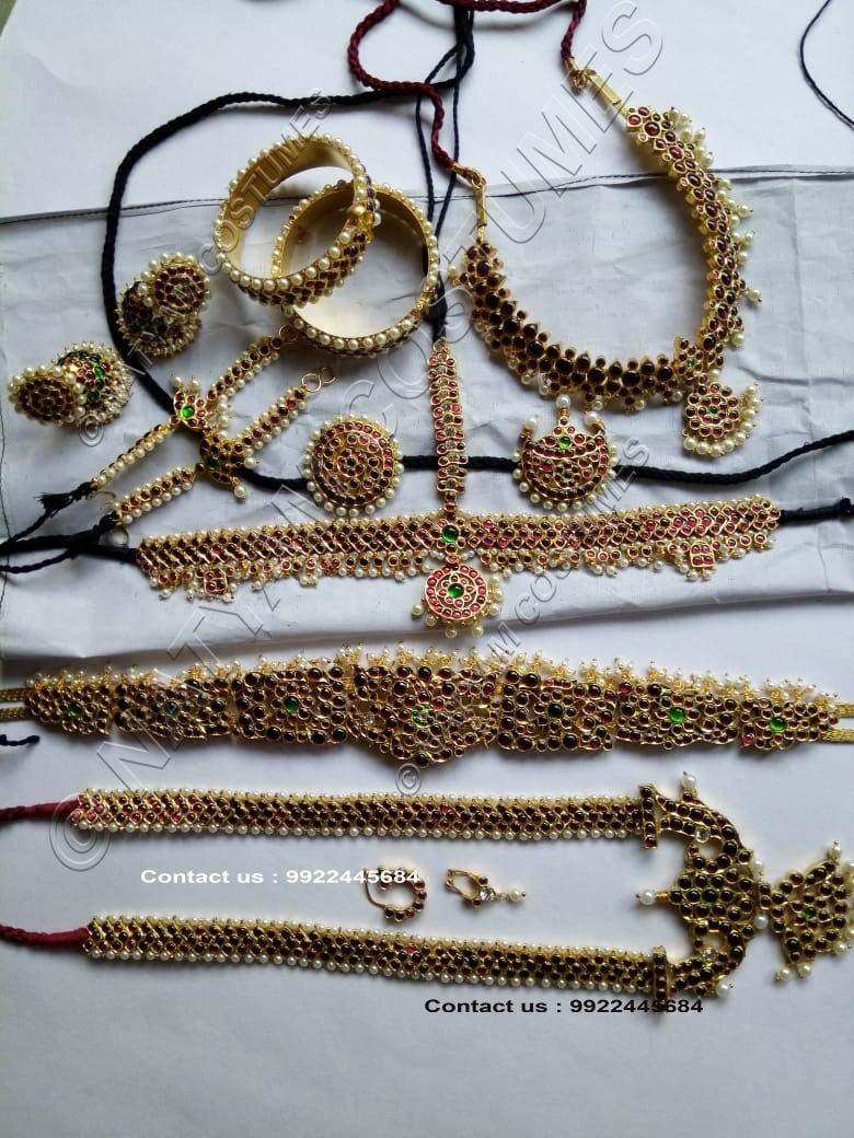 kempu temple jewellery set