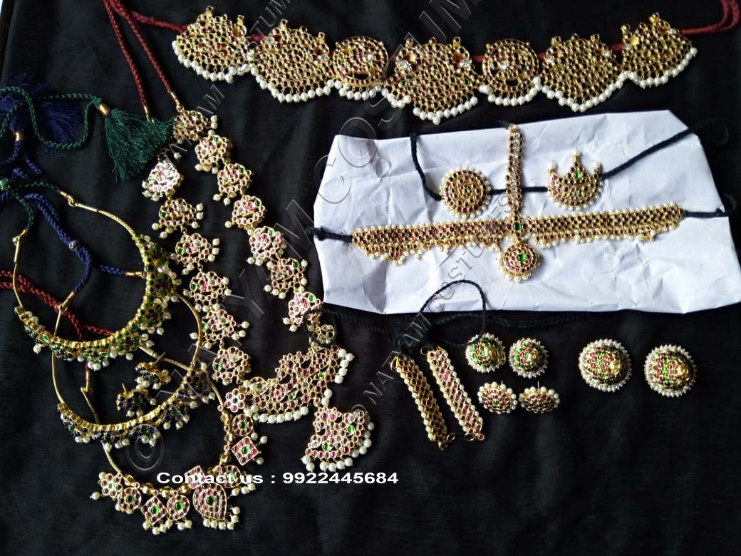 Real temple jewellery kempu silver set