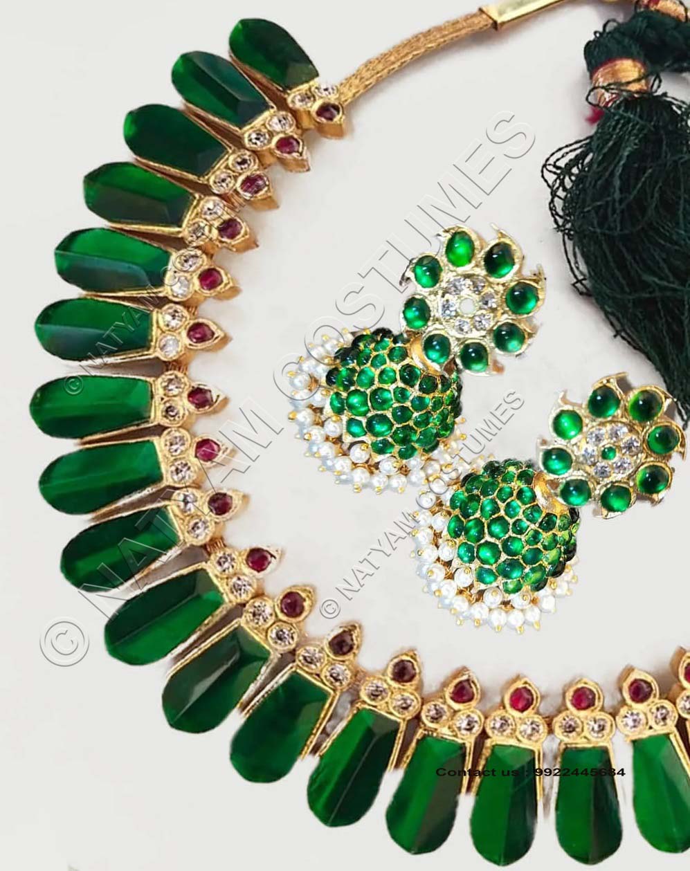 temple jewellery chocker1